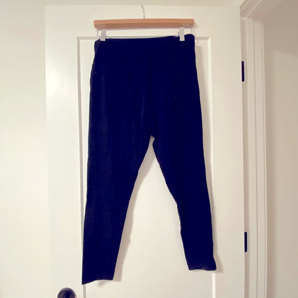 Maternity Full-Panel Leggings - Picture 8 of 10